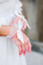 Load image into Gallery viewer, Queen Charlotte Gloves in Pink