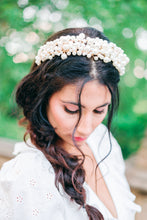 Load image into Gallery viewer, Penelope Pearl Head Crown
