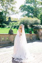 Load image into Gallery viewer, Giselle Veil
