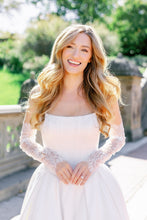 Load image into Gallery viewer, Lou Lou Sleeves
