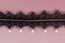 Load image into Gallery viewer, Cherie Choker

