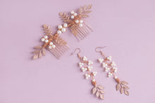 Load image into Gallery viewer, Faye earrings
