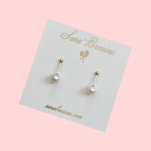 Load image into Gallery viewer, Sienna Pearl Drop Earring
